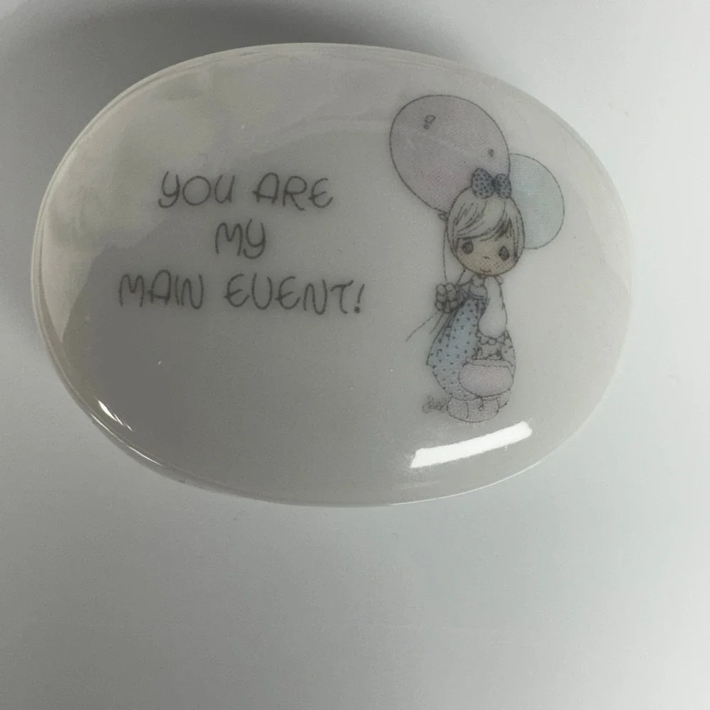 Precious Moments Ceramic Candle You Are My Main‎ Event Girl Balloons Pink